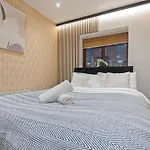 Twilight Haven - Central B\'Ham Apt - Free Parking