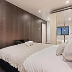 Twilight Haven - Central B\'Ham Apt - Free Parking