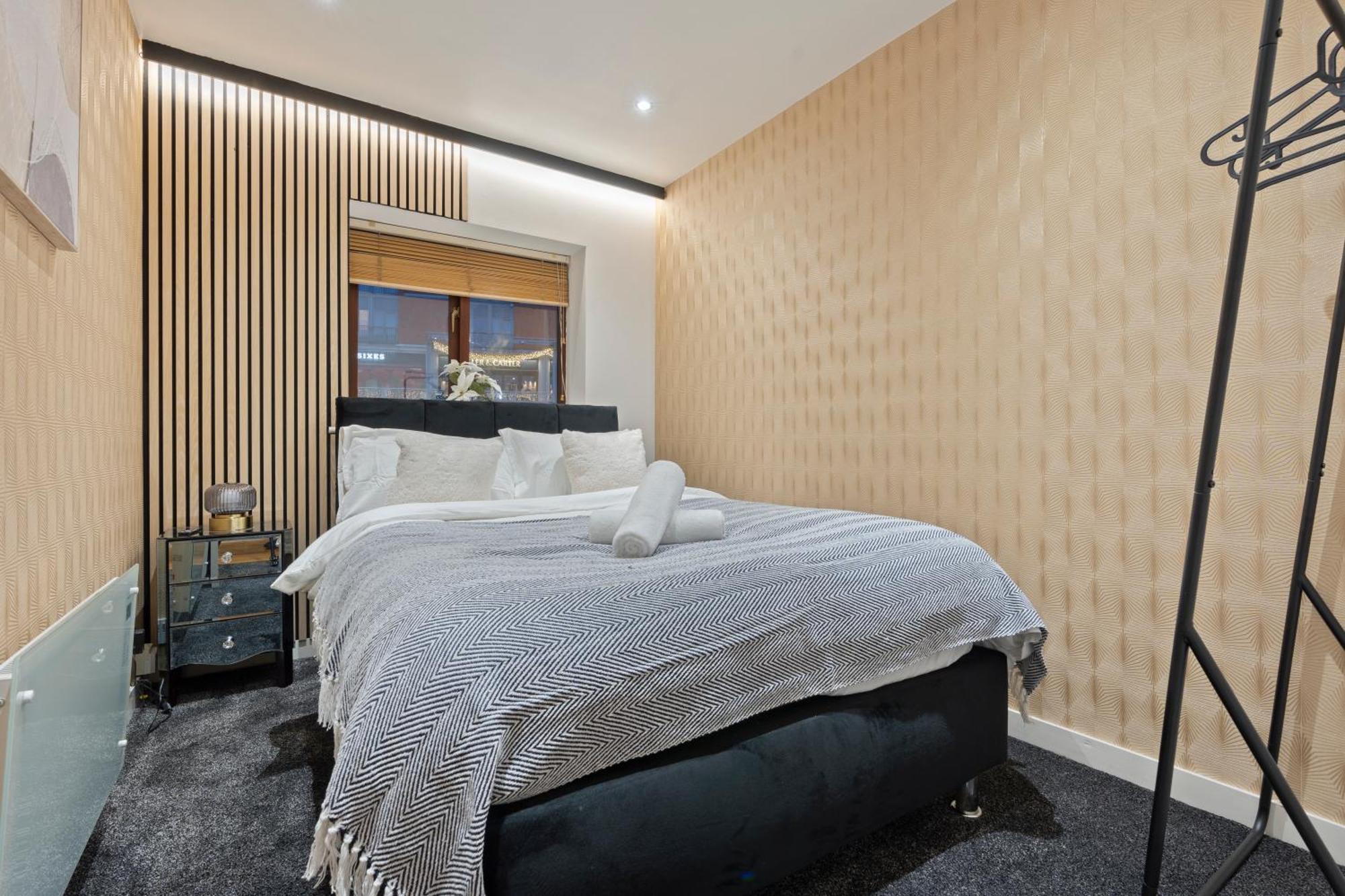 Twilight Haven - B'ham - Free Parking Birmingham