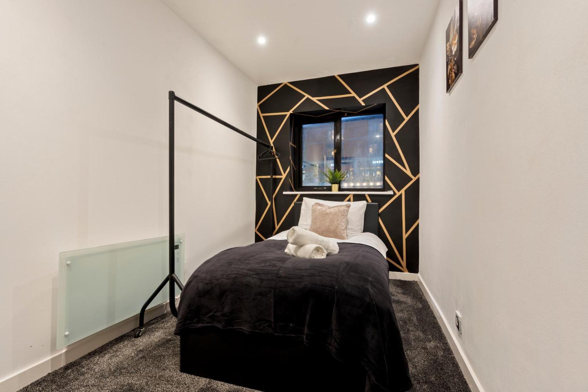 Twilight Haven - B'ham - Free Parking Apartment *