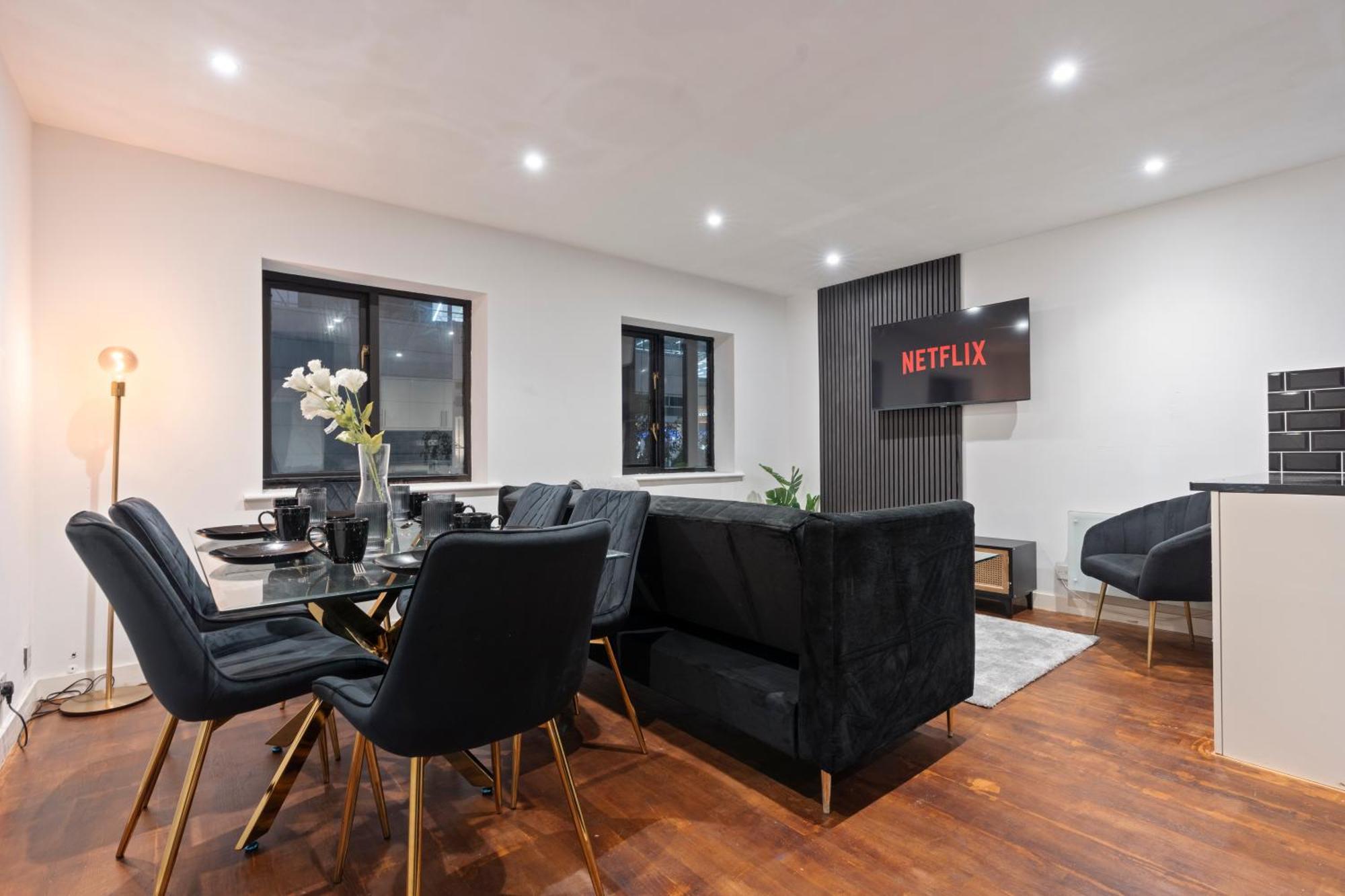 Twilight Haven - B'ham - Free Parking Apartment *